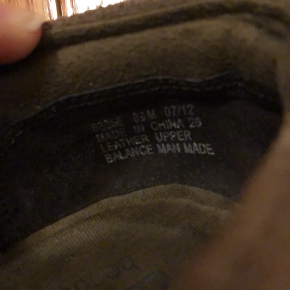 Clarks Suede Mary Janes booties with stitching and modest heel - Picture 5 of 7